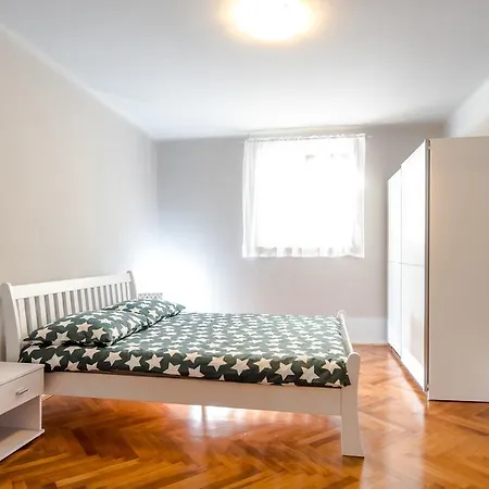 Apartment Klarina *