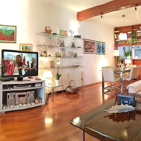 Klarina Apartment *