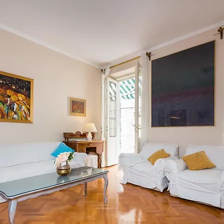 アパート Klarina