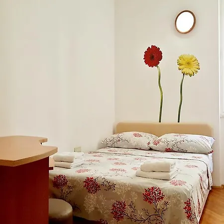 Klarina アパート *